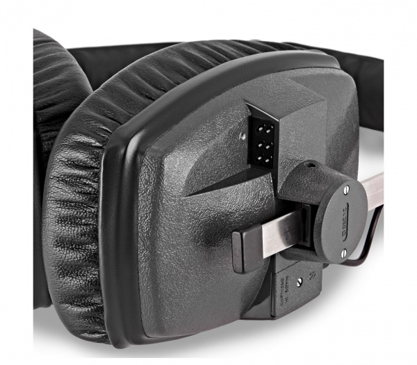 Наушники Beyerdynamic DT 150